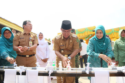 Bupati Inhil Peringati HCTPS Sedunia Bersama Siswa SDN 007 dan SDN 008 Tembilahan